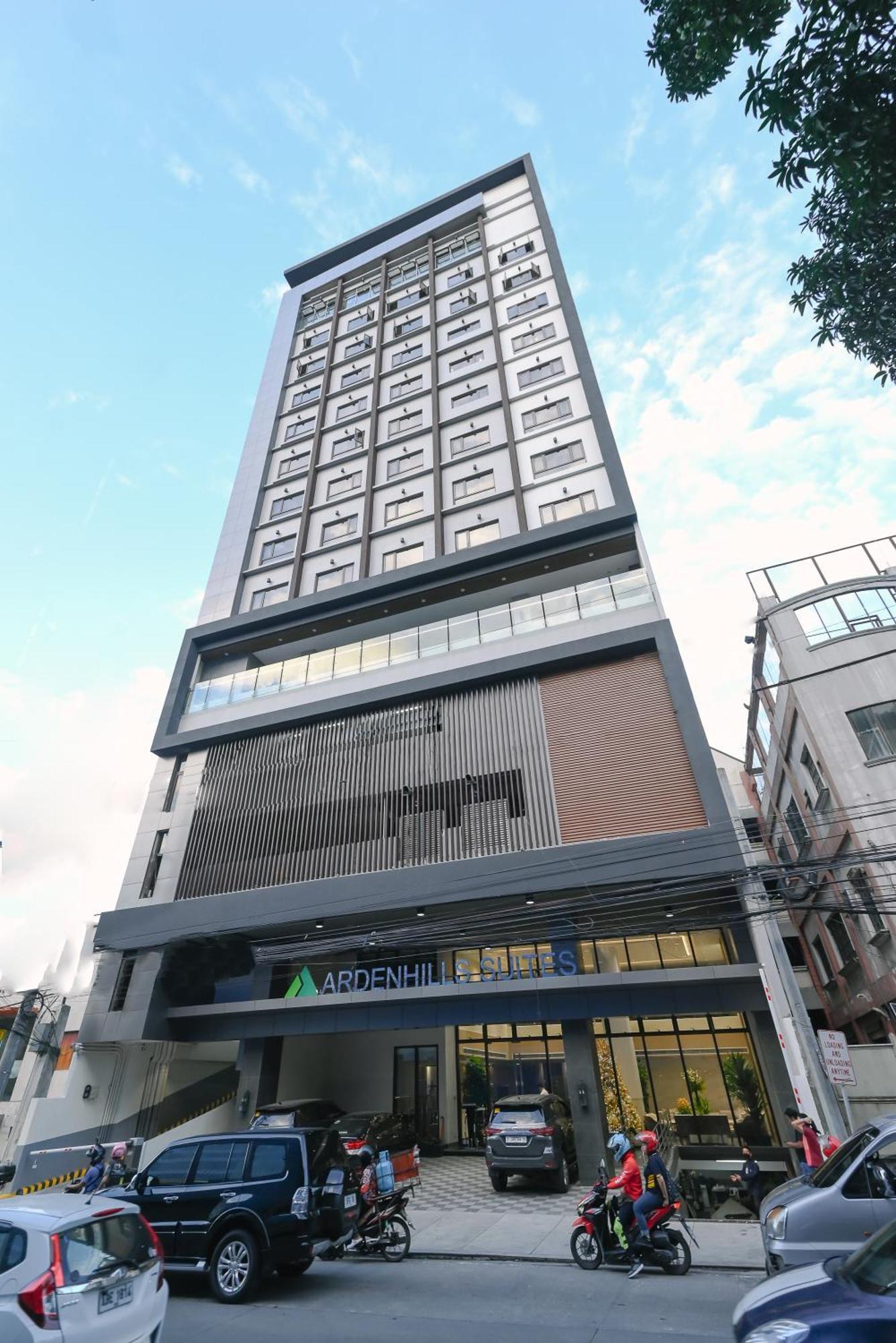 Ardenhills Suites كويزون سيتي المظهر الخارجي الصورة