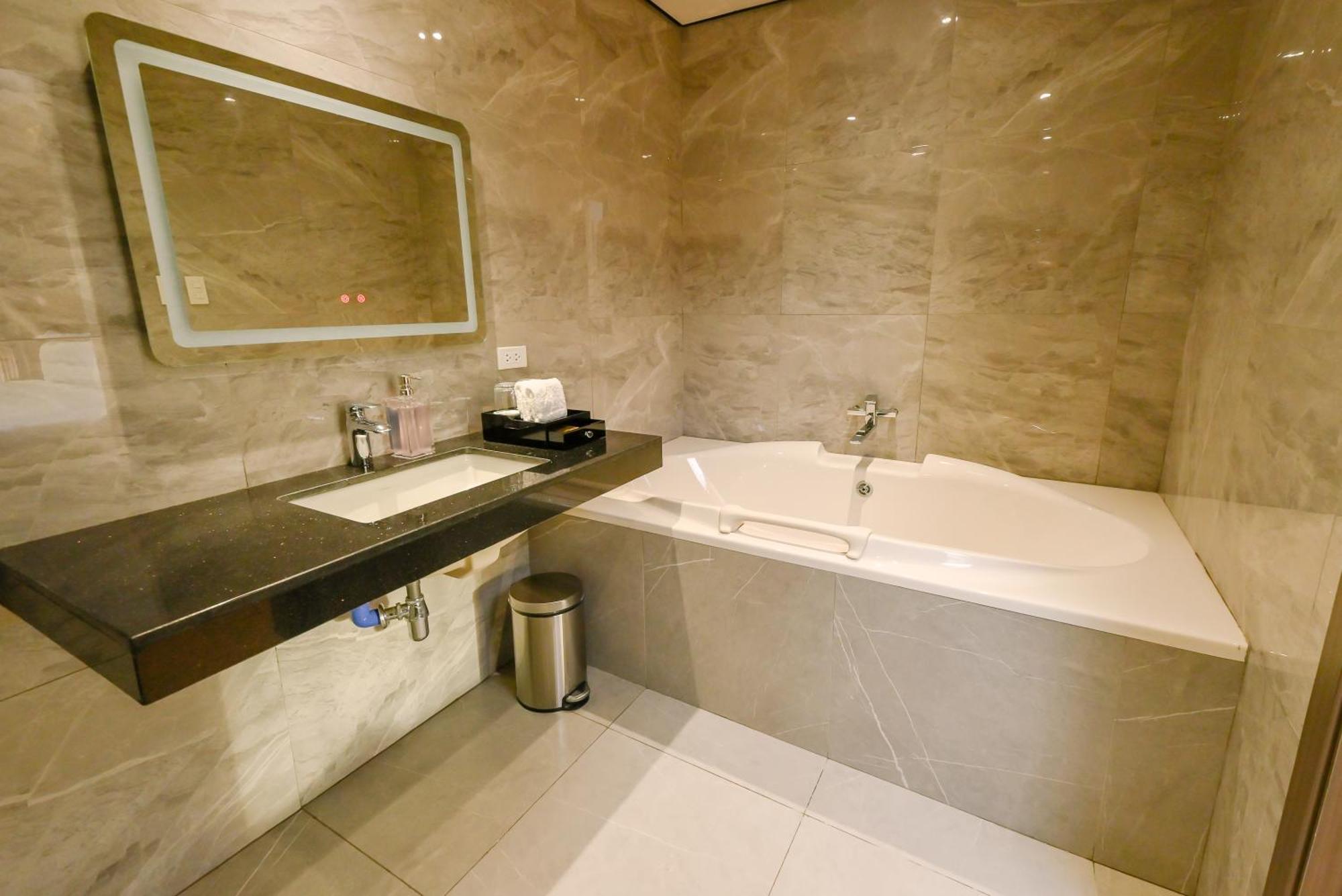 Ardenhills Suites كويزون سيتي المظهر الخارجي الصورة